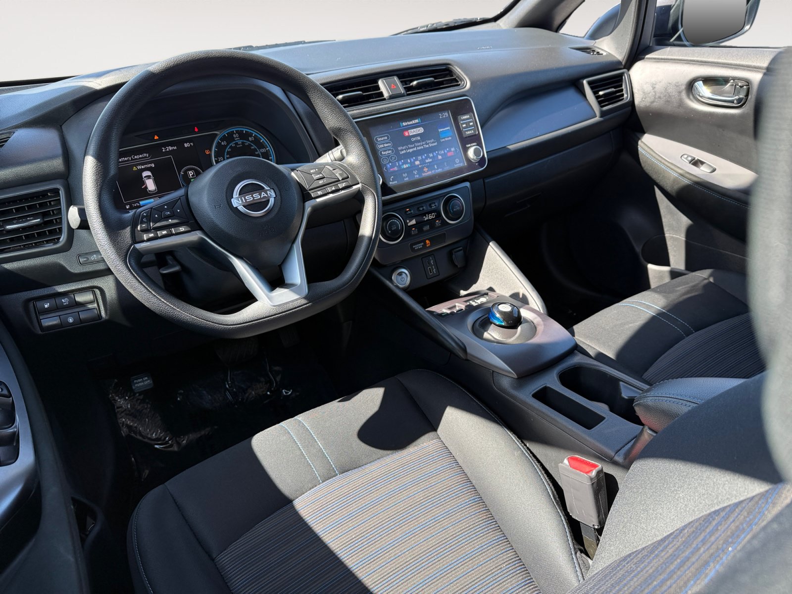 Used 2025 Nissan Leaf S FWD image 15