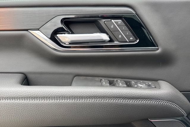 New 2026 GMC Yukon Denali w/ Sun & Power Step Package image 11