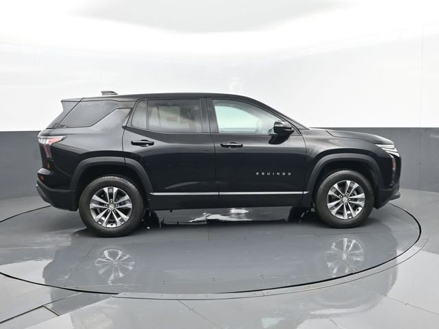 Used 2025 Chevrolet Equinox LT image 4