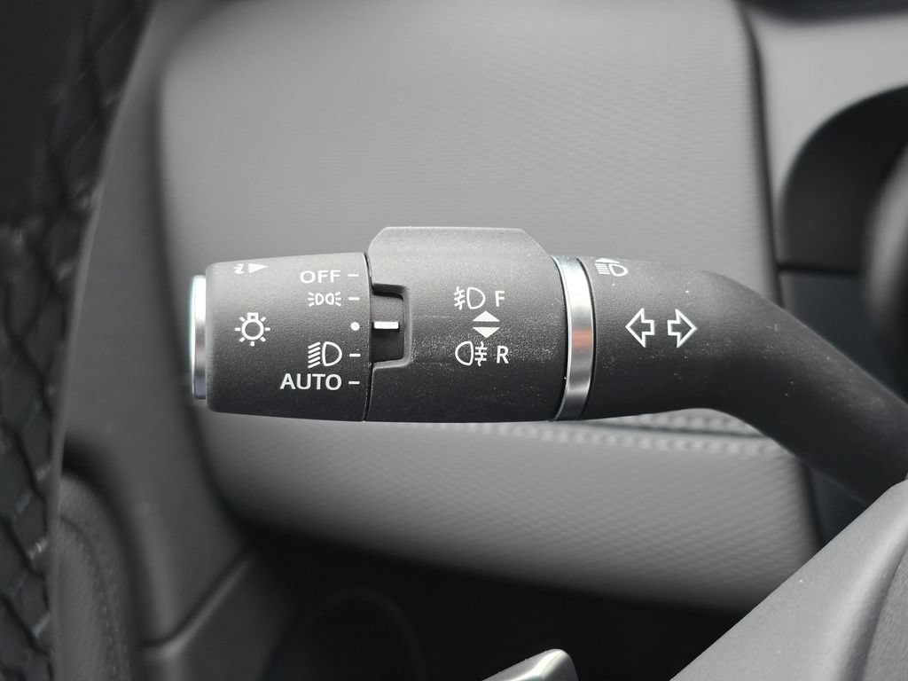 New 2026 Land Rover Discovery Sport Landmark AWD/4WD image 26