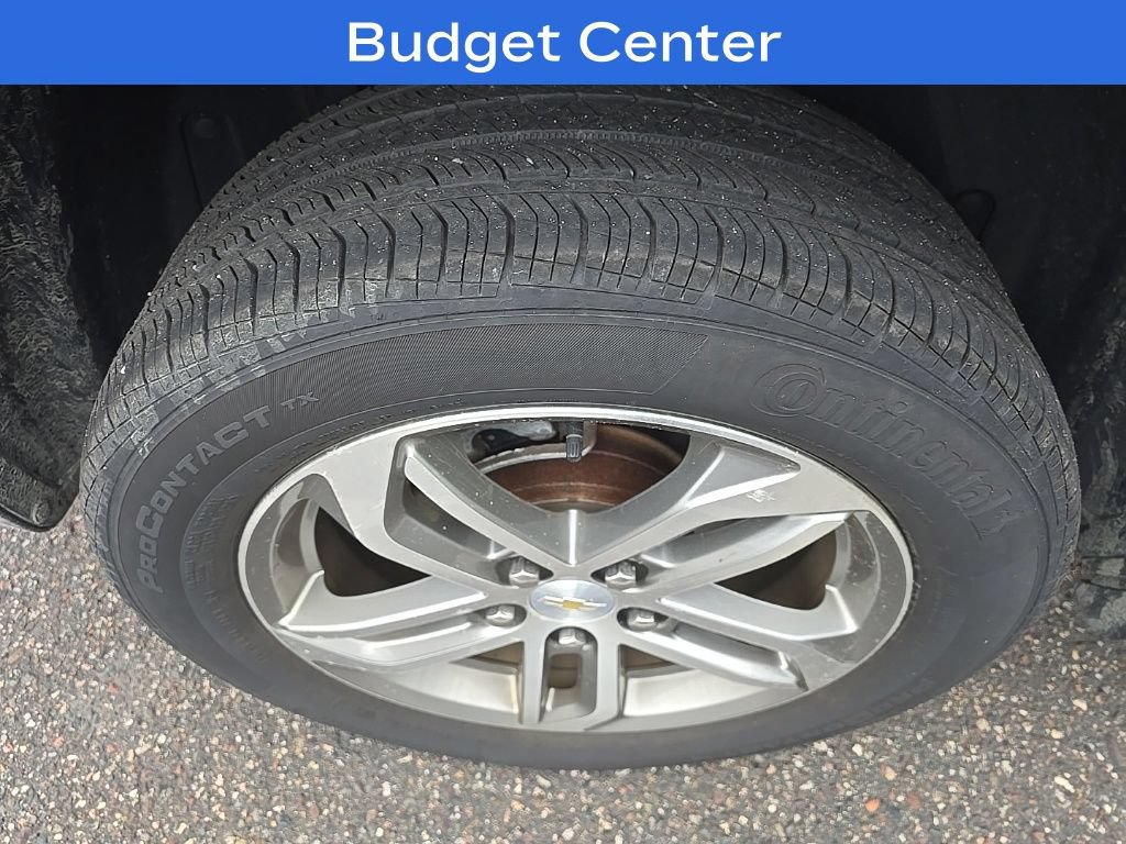 Used 2017 Chevrolet Equinox Premier w/ Enhanced Convenience Package FWD image 34