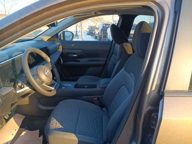New 2026 Nissan Kicks SV w/ SV Premium Package image 12
