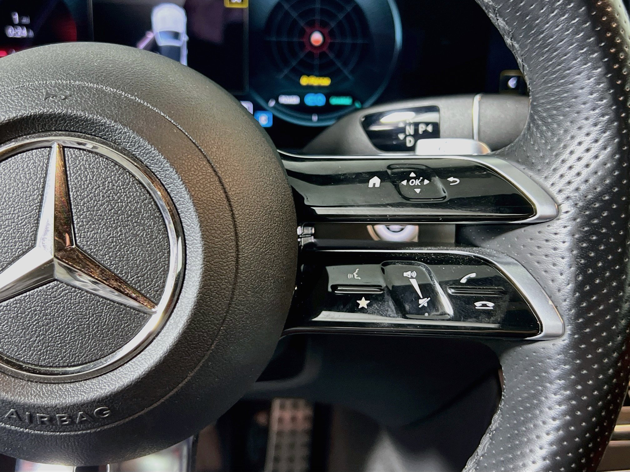 Used 2023 Mercedes-Benz E 450 Cabriolet w/ AMG Line image 19