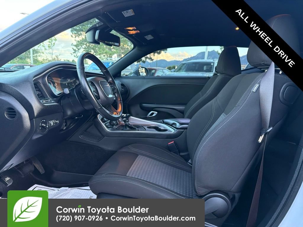 Used 2022 Dodge Challenger SXT w/ Driver Convenience Group AWD/4WD image 18