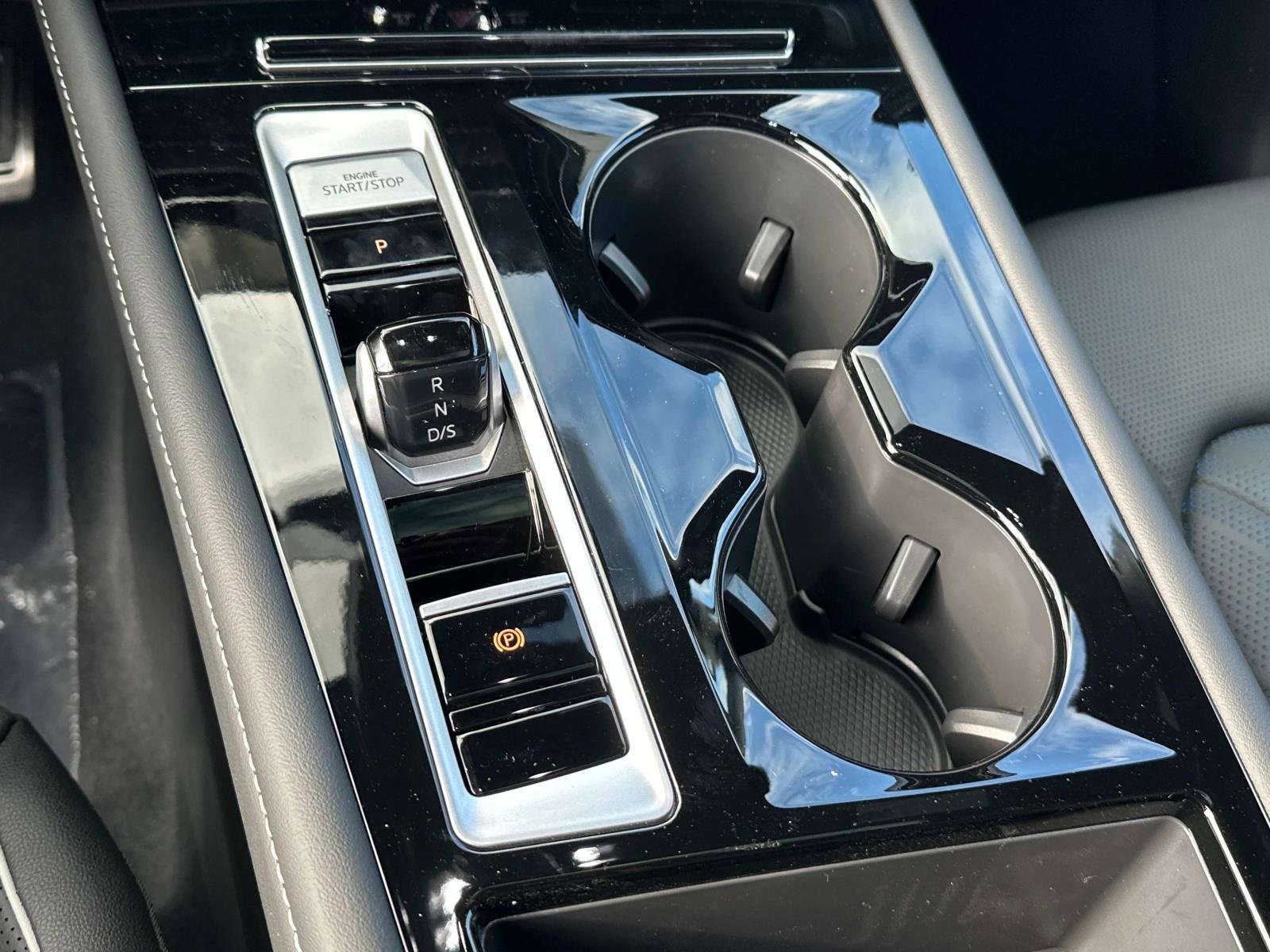 New 2026 Volkswagen Atlas Cross Sport SEL Premium R-Line image 11