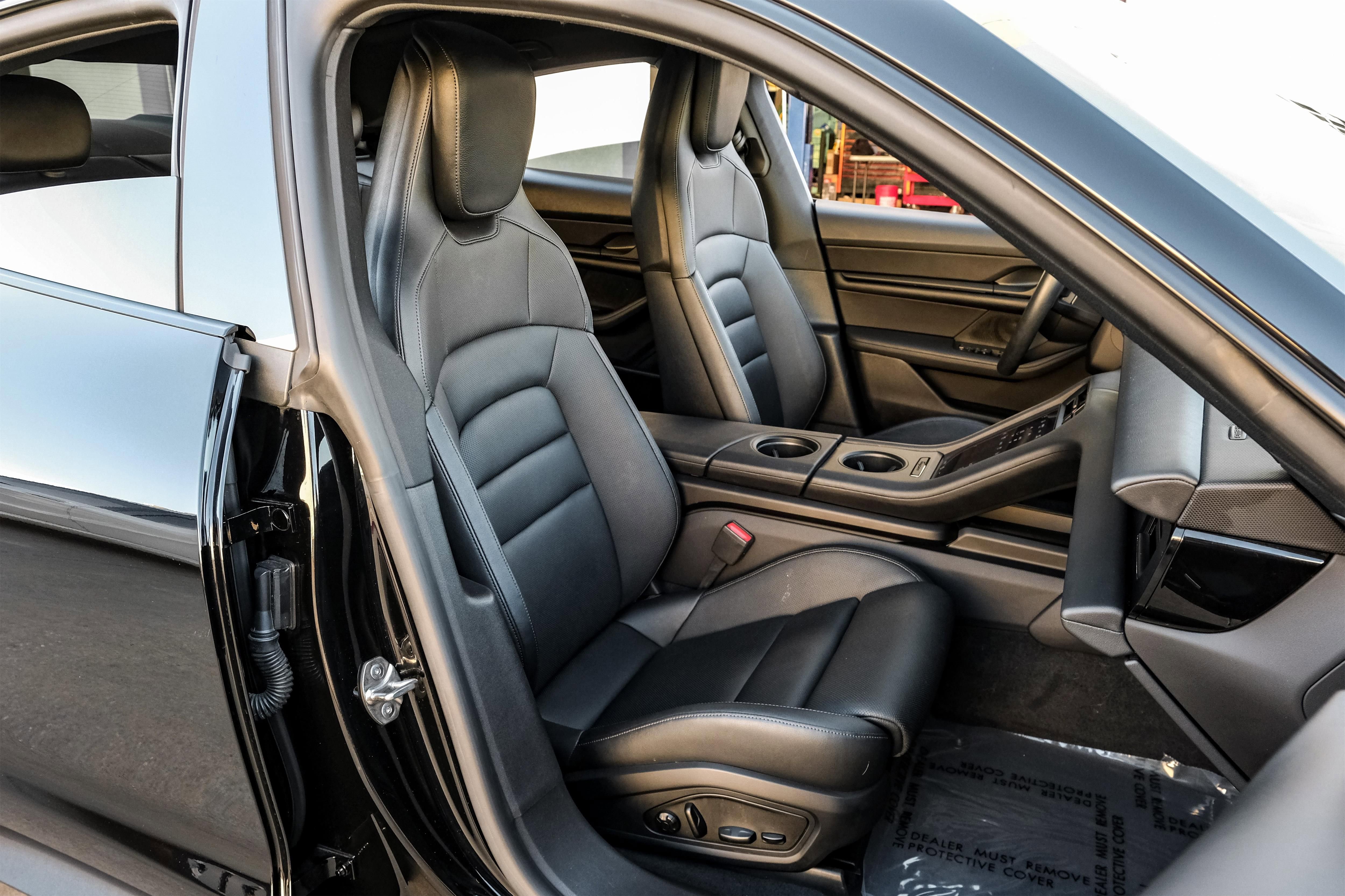 Used 2021 Porsche Taycan image 30