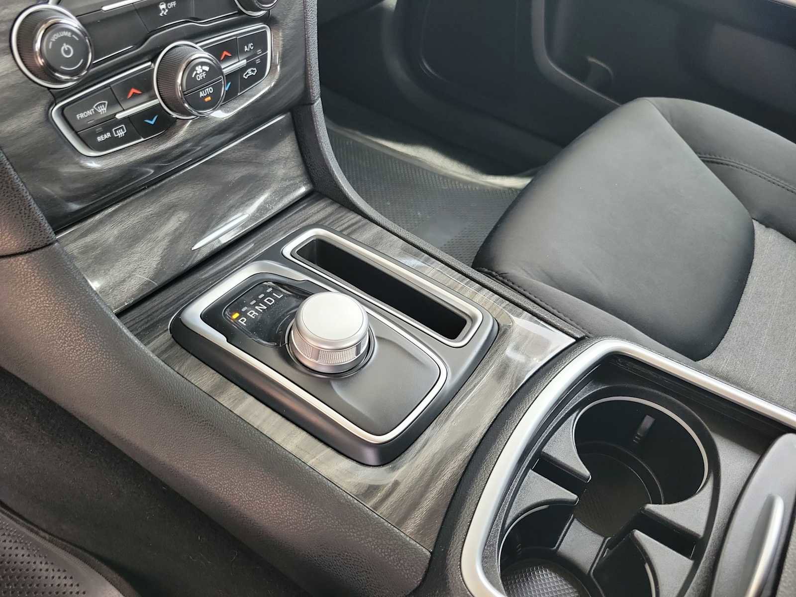 Used 2021 Chrysler 300 Touring w/ Sport Appearance Package RWD image 21