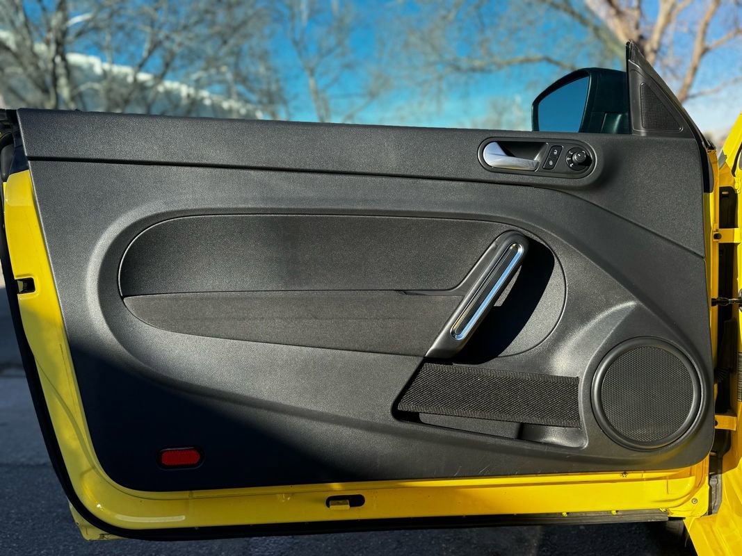 Used 2015 Volkswagen Beetle 1.8T image 8