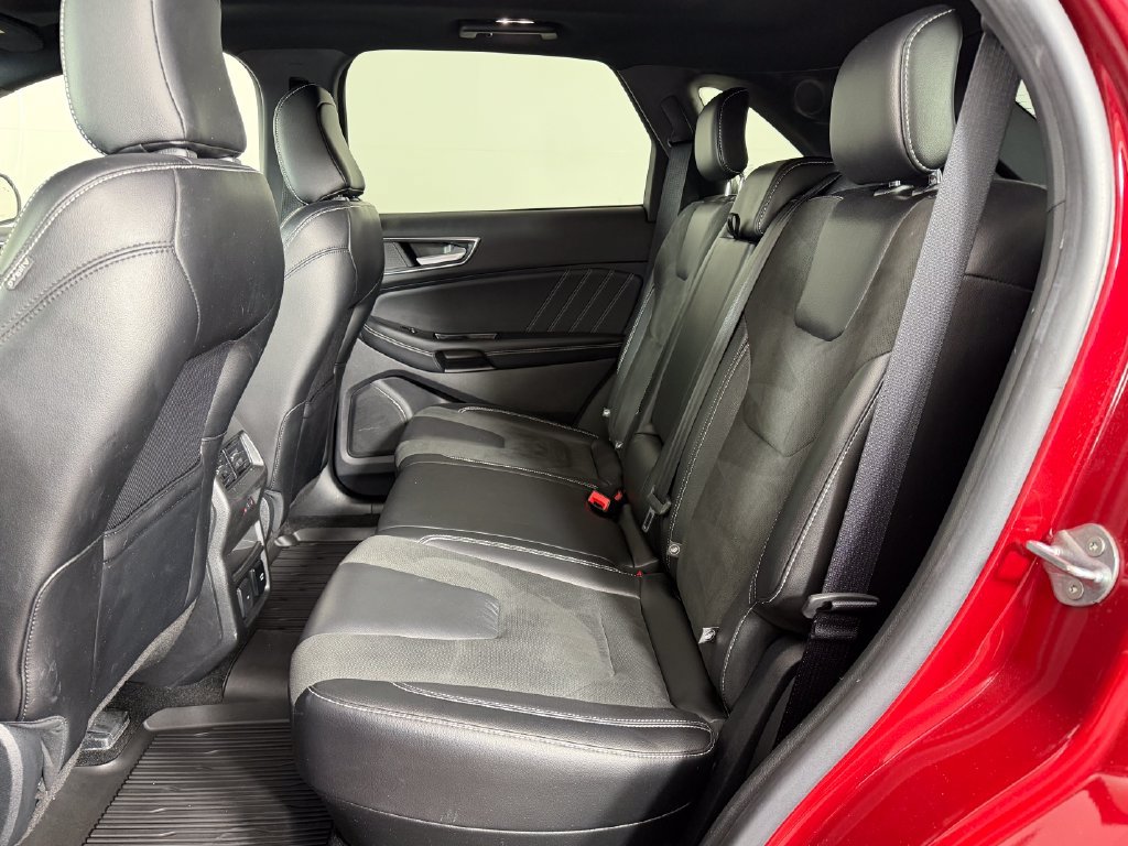 Used 2020 Ford Edge ST w/ Equipment Group 401A AWD/4WD image 21