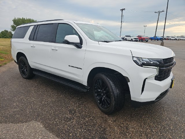 Used 2024 Chevrolet Suburban RST w/ Luxury Package AWD/4WD image 7