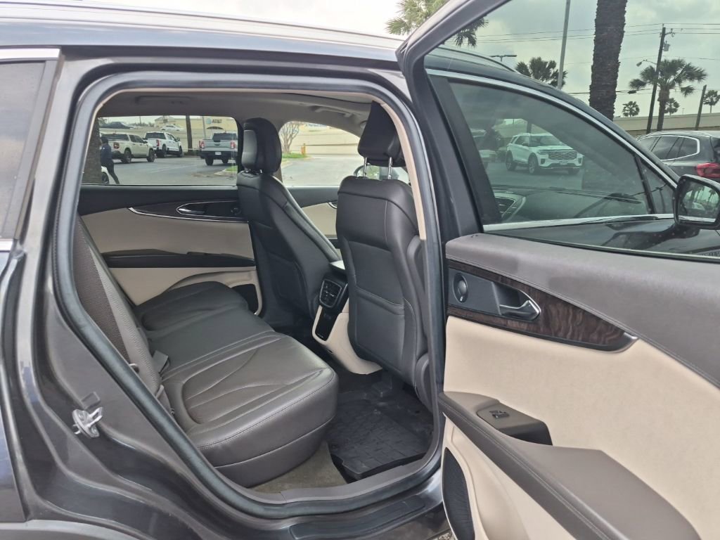 Used 2020 Lincoln Nautilus Reserve w/ Cargo Utility Package AWD/4WD image 20