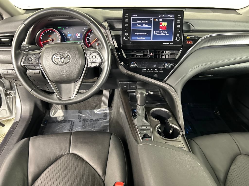 Used 2024 Toyota Camry XSE FWD image 16
