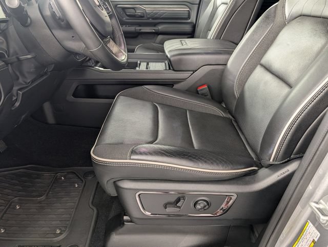 Used 2025 RAM 1500 Limited AWD/4WD image 12