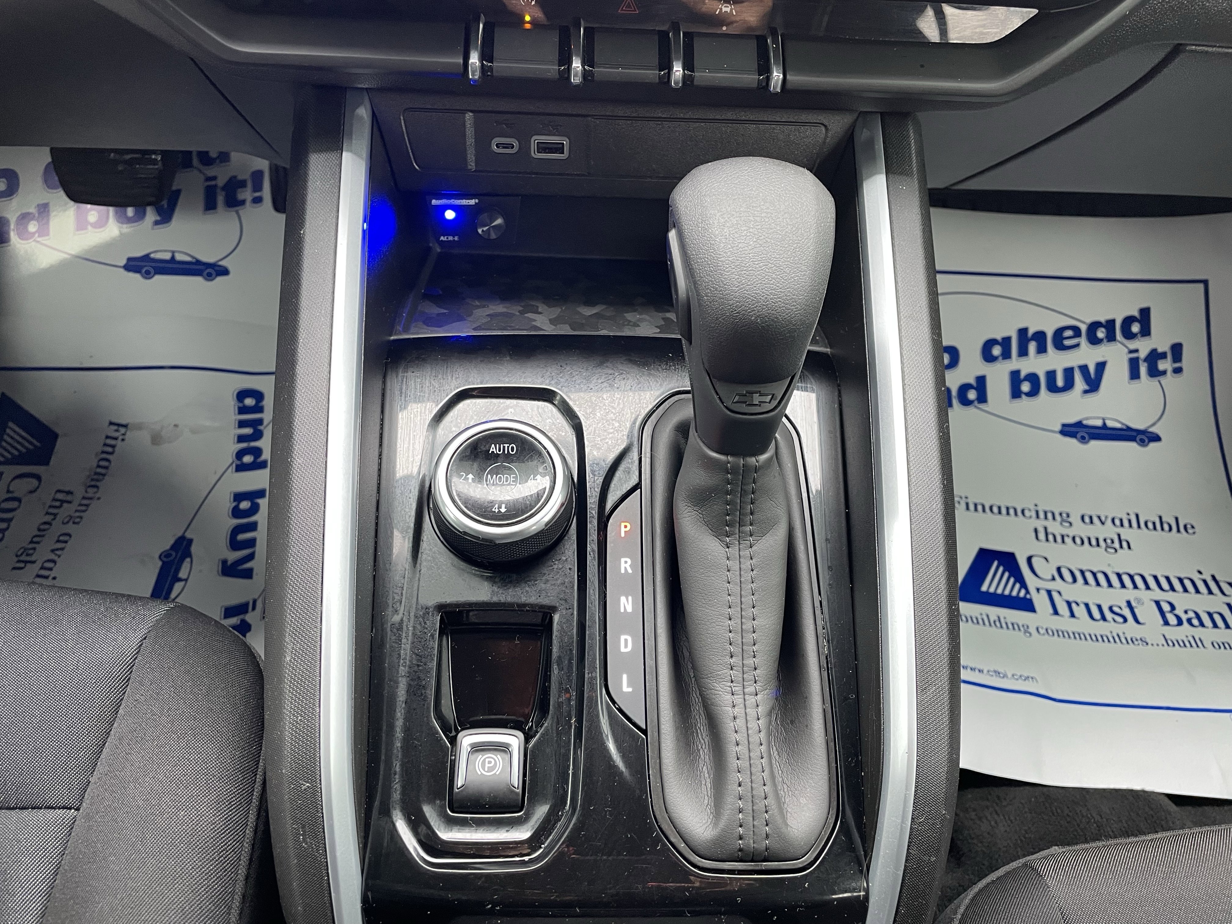 Used 2023 Chevrolet Colorado Trail Boss w/ Advanced Trailering Package image 12