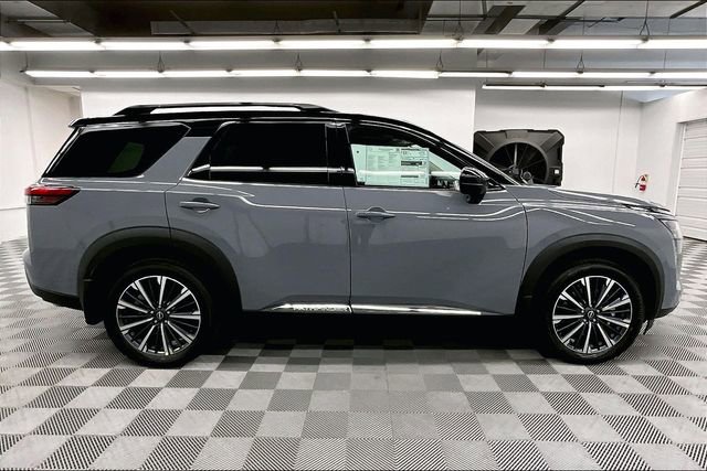 New 2026 Nissan Pathfinder Platinum AWD/4WD image 19