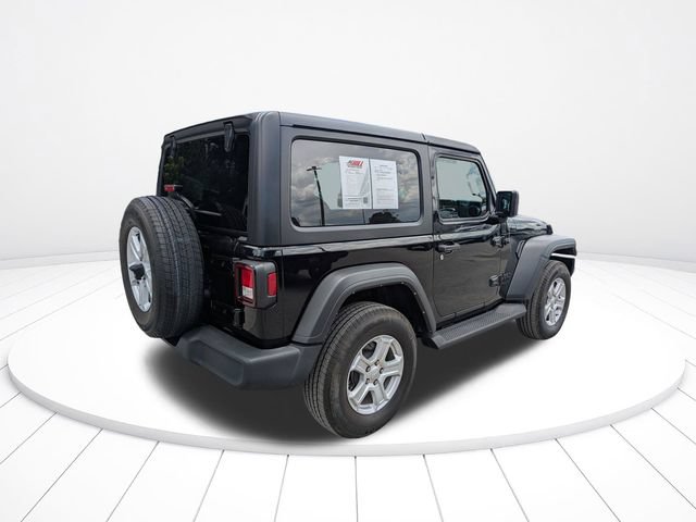 Used 2022 Jeep Wrangler Sport AWD/4WD image 4