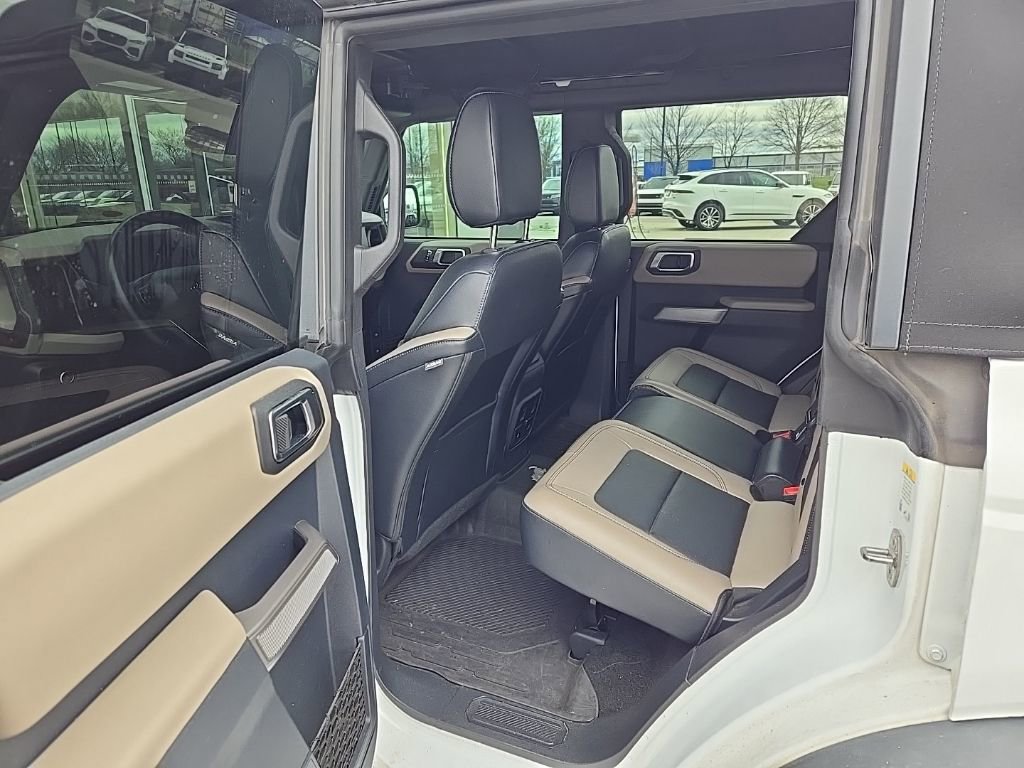 Used 2022 Ford Bronco Wildtrak image 16