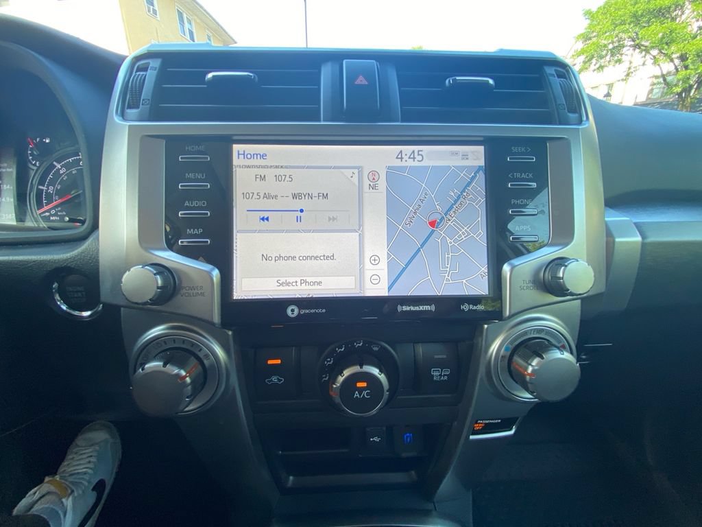 Used 2023 Toyota 4Runner SR5 Premium w/ Moonroof Package AWD/4WD image 21