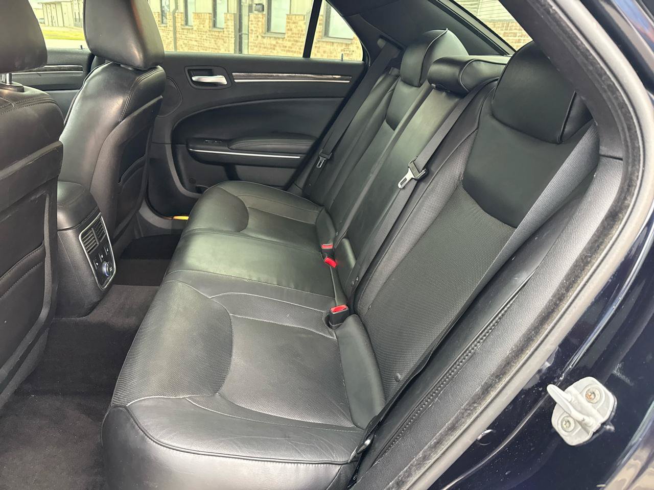 Used 2011 Chrysler 300 C w/ Sound Group RWD image 40