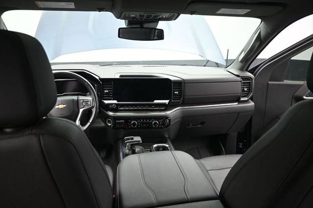 Used 2023 Chevrolet Silverado 1500 LTZ w/ LTZ Convenience Package II AWD/4WD image 23