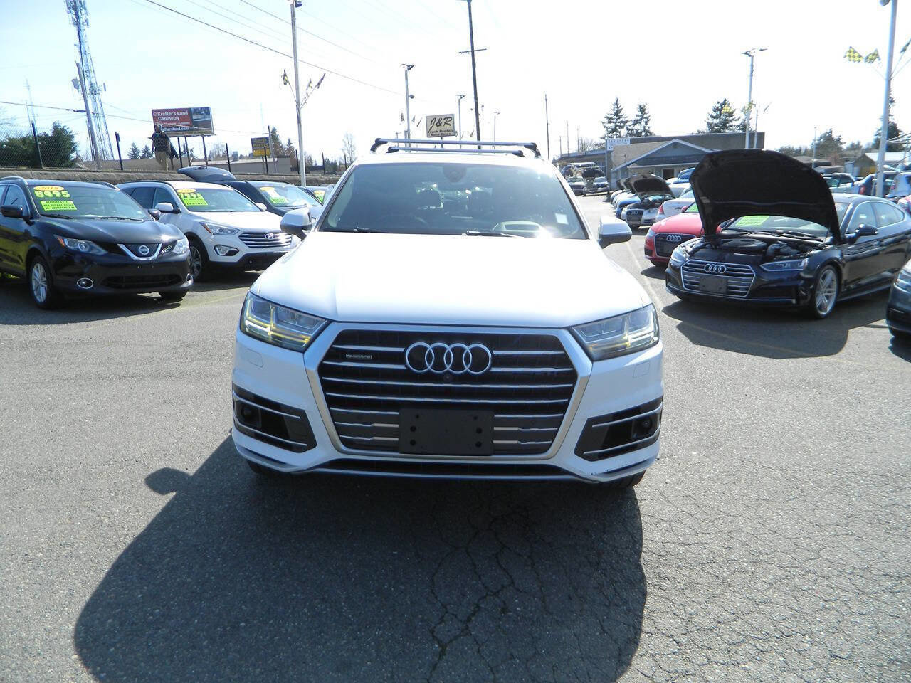 Used 2017 Audi Q7 3.0T Prestige AWD/4WD image 3