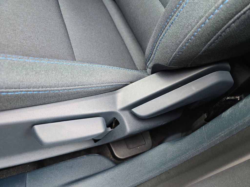 Used 2025 Ford Maverick XLT w/ Equipment Group 302A image 18