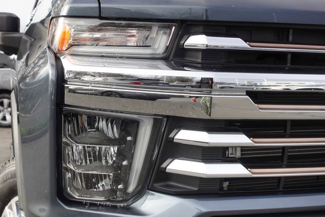 Used 2020 Chevrolet Silverado 3500 High Country w/ Technology Package image 3