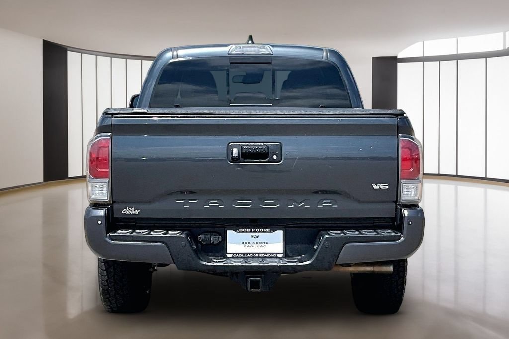 Used 2020 Toyota Tacoma TRD Off-Road w/ Technology Package AWD/4WD image 4