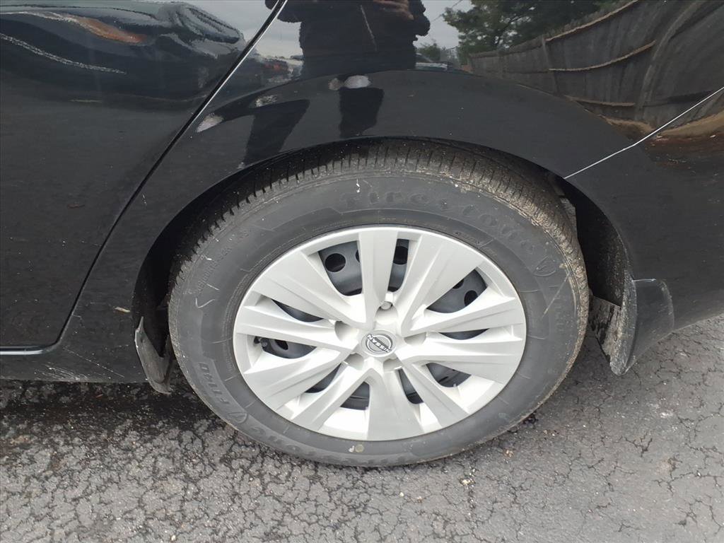 Used 2024 Nissan Sentra S image 25