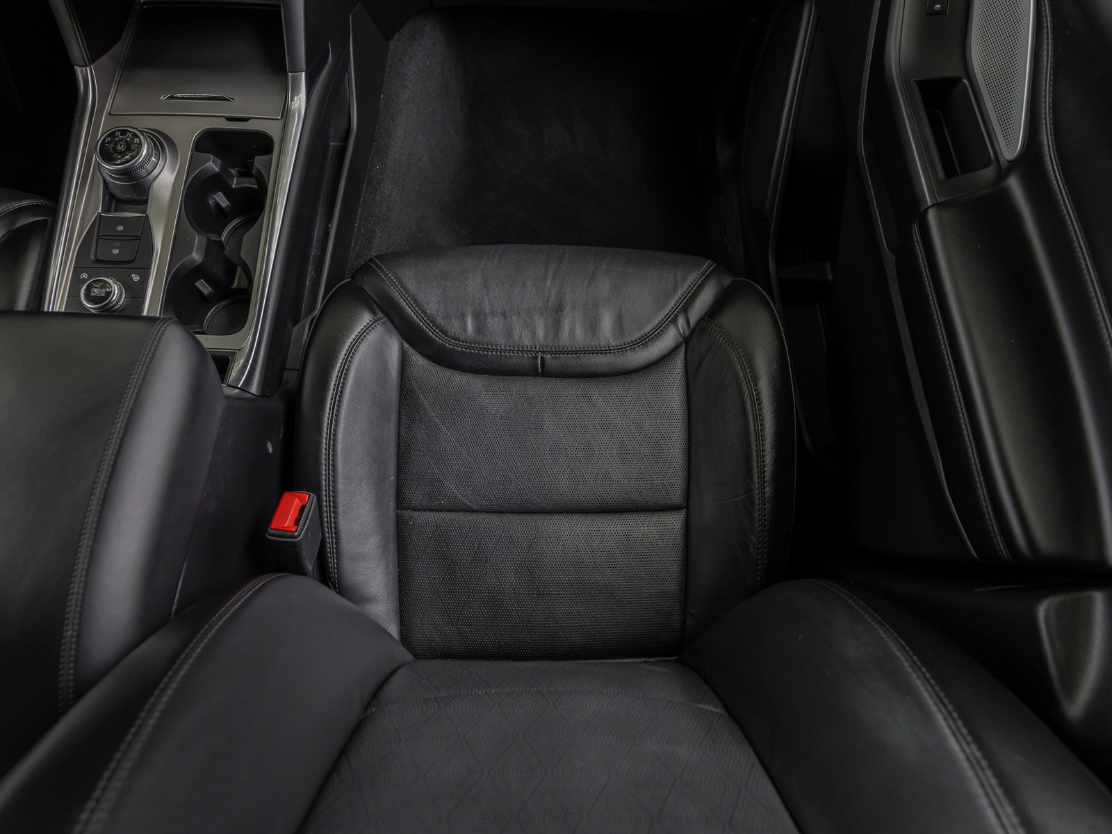 Used 2020 Ford Explorer Platinum w/ Premium Technology Package AWD/4WD image 52