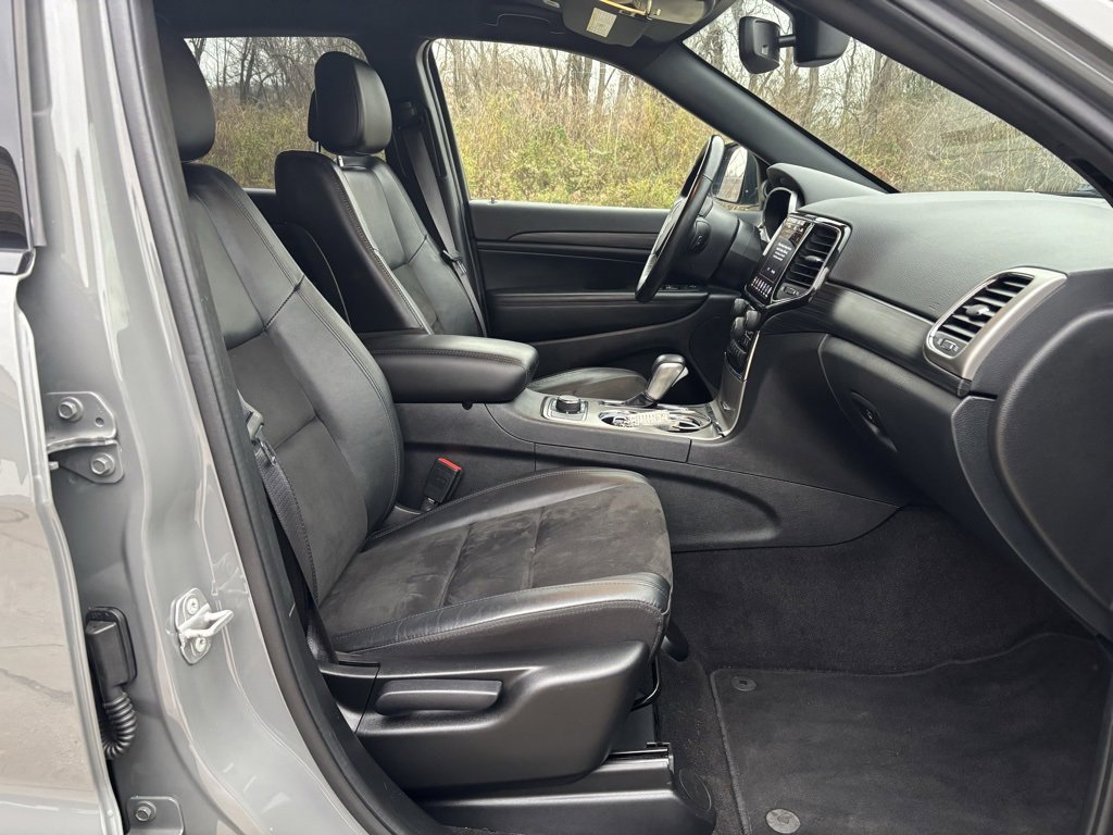 Used 2022 Jeep Grand Cherokee Laredo X image 31