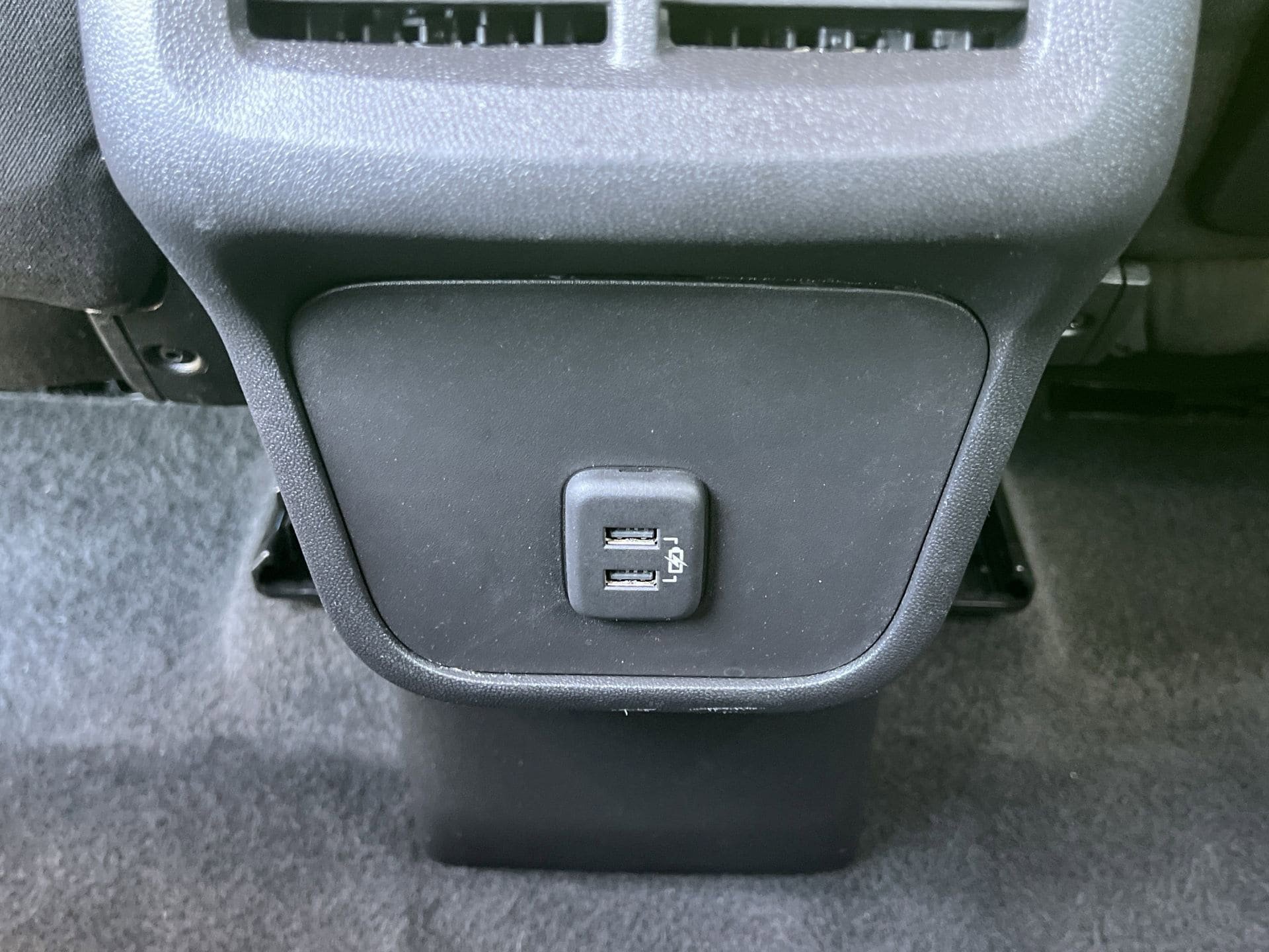 Used 2024 GMC Terrain SLE FWD image 19