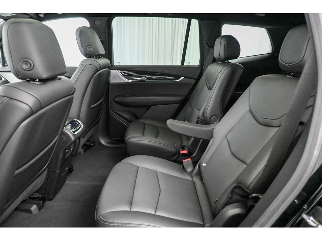 Certified 2023 Cadillac XT6 Premium Luxury w/ Technology Package image 23