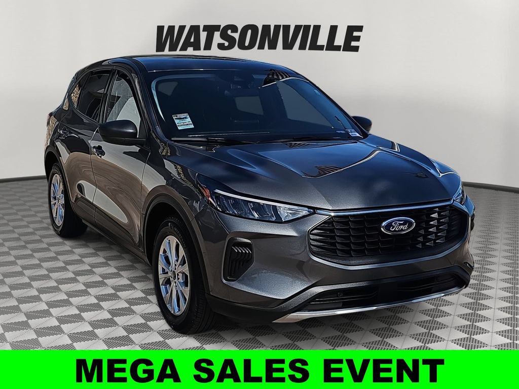 Used 2025 Ford Escape Active FWD image 1