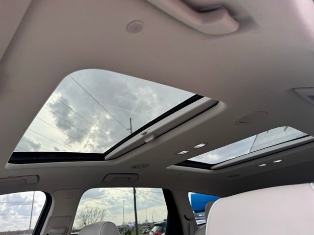 Used 2024 Buick Enclave Avenir w/ Avenir Technology Package AWD/4WD image 20