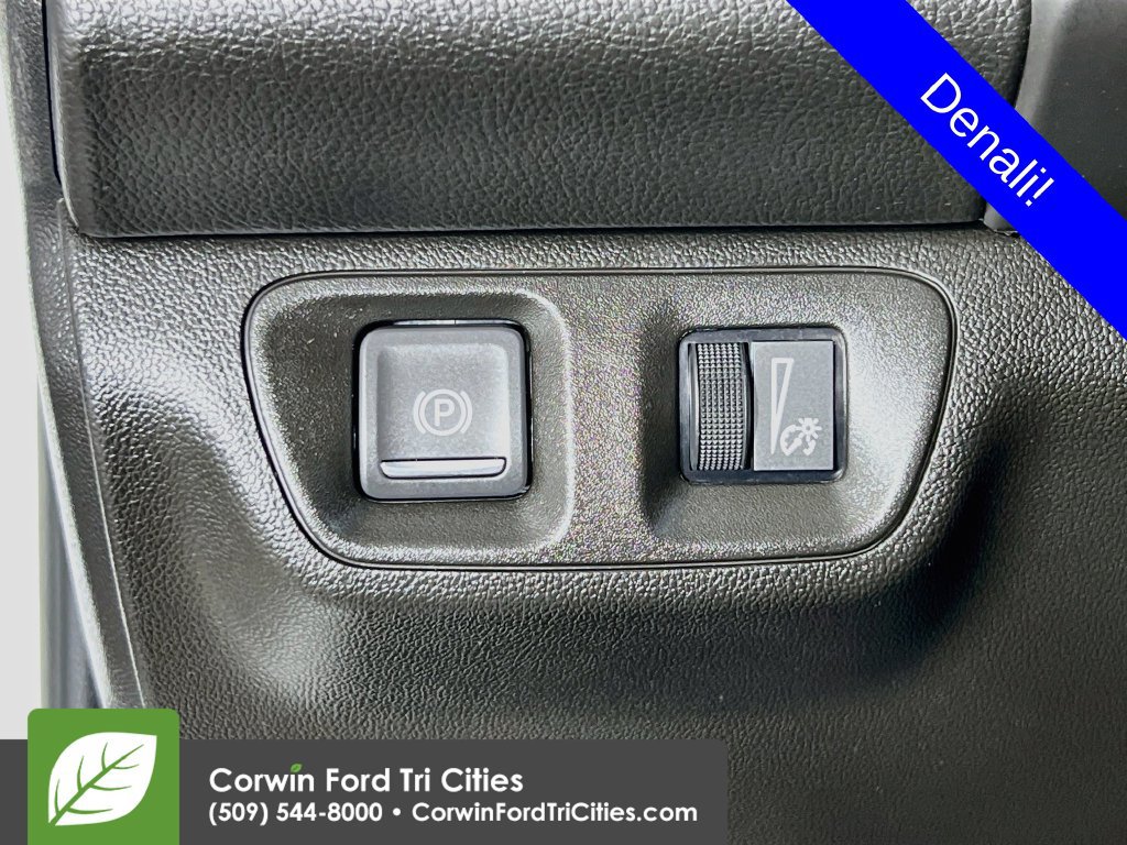 Used 2019 GMC Acadia Denali w/ Technology Package AWD/4WD image 20