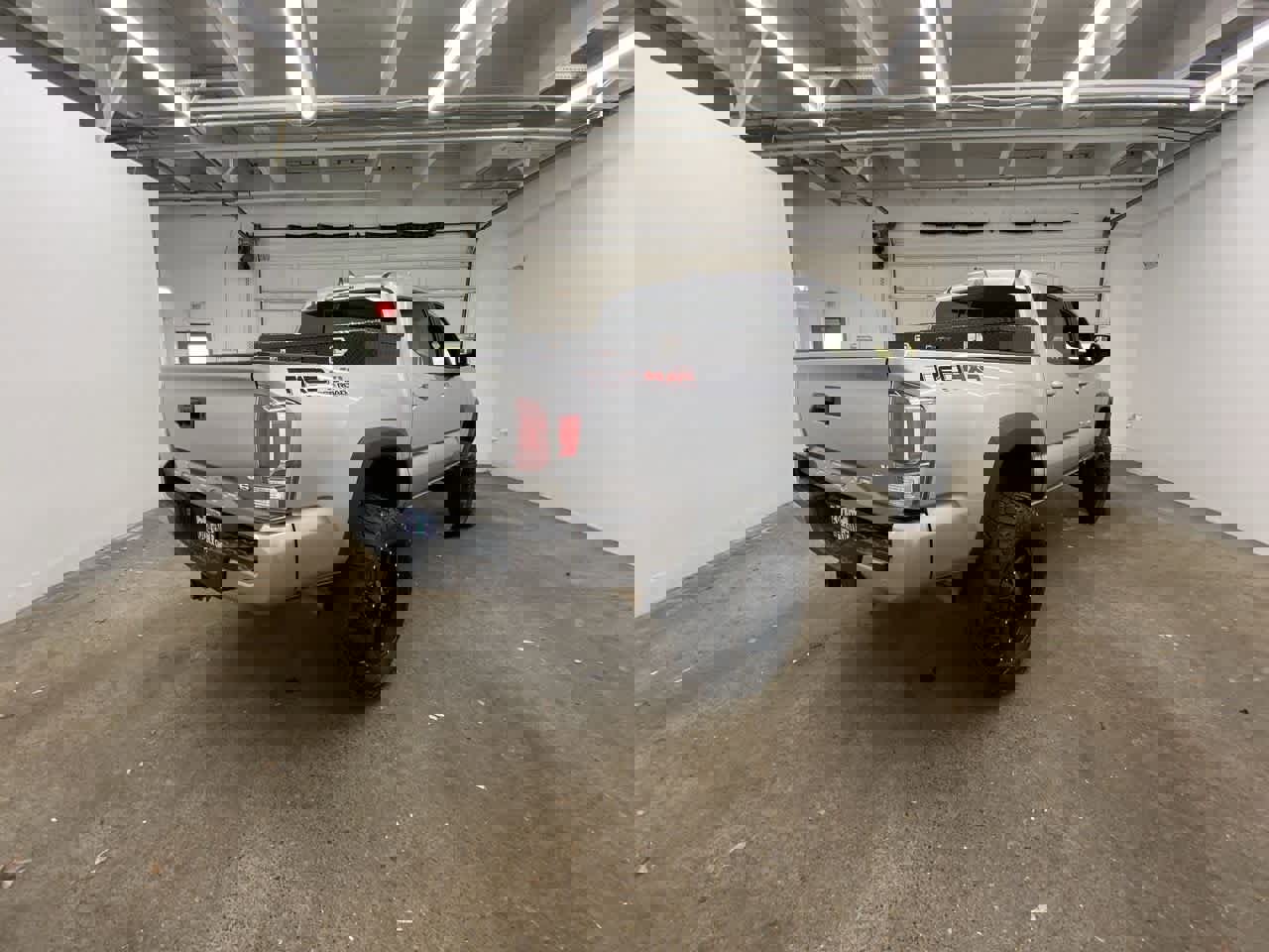 Used 2020 Toyota Tacoma TRD Off-Road image 6