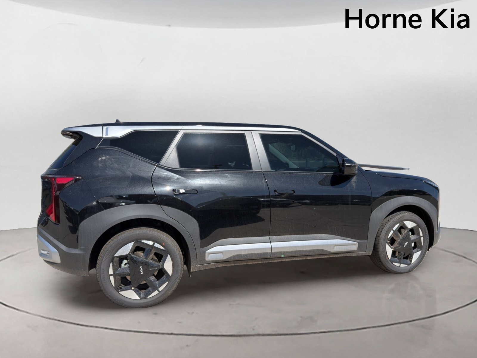 New 2027 Kia Seltos S FWD image 3