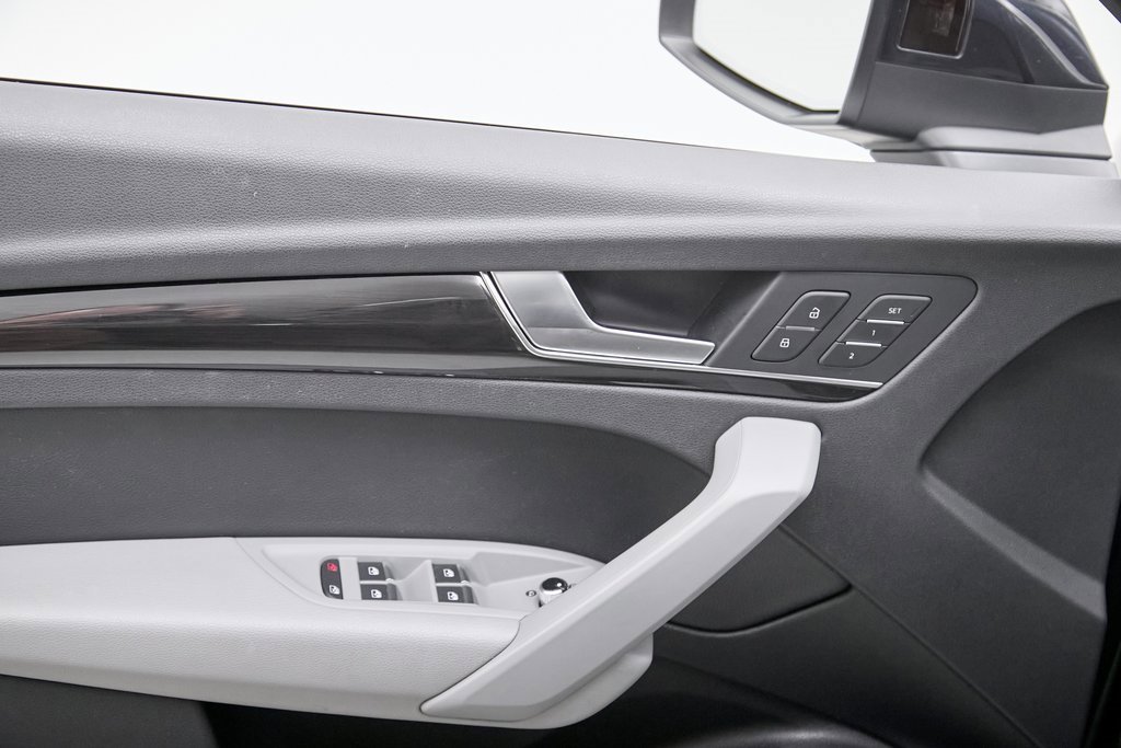 Used 2018 Audi Q5 2.0T Premium Plus w/ Premium Plus Package image 12