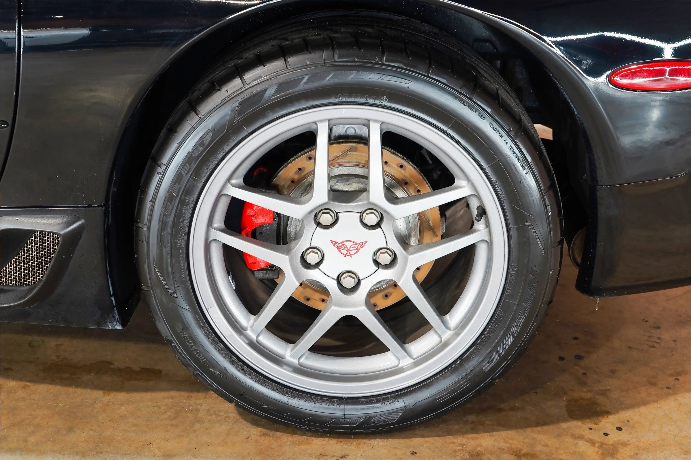 Used 2002 Chevrolet Corvette Z06 w/ Memory Pkg RWD image 54