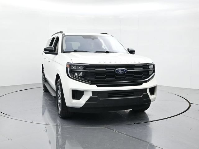 Certified 2025 Ford Expedition Max Active RWD image 4