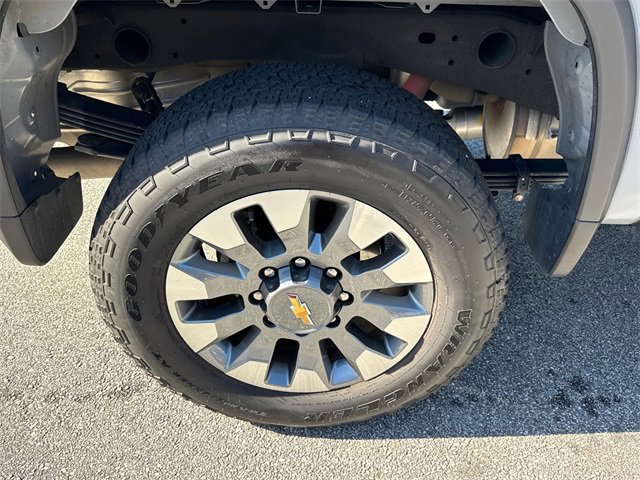 Used 2024 Chevrolet Silverado 2500 Custom w/ Custom Value Package image 18