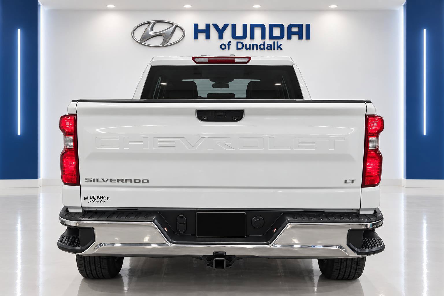 Used 2022 Chevrolet Silverado 1500 LT AWD/4WD image 6