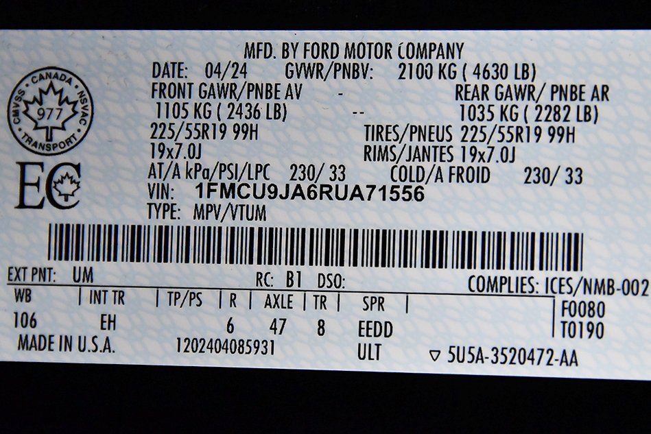 Used 2024 Ford Escape Platinum image 14