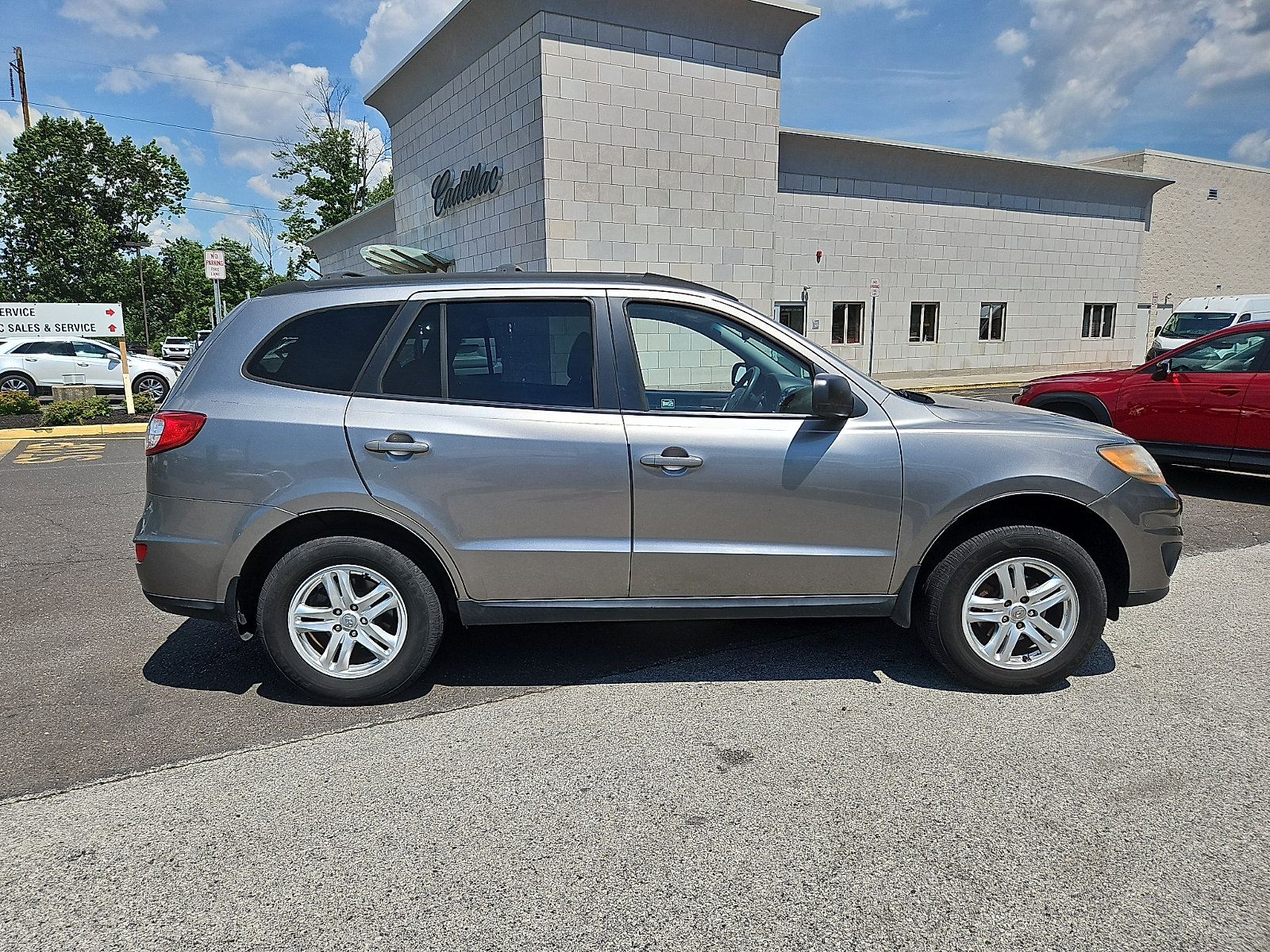 Used 2011 Hyundai Santa Fe GLS FWD image 7