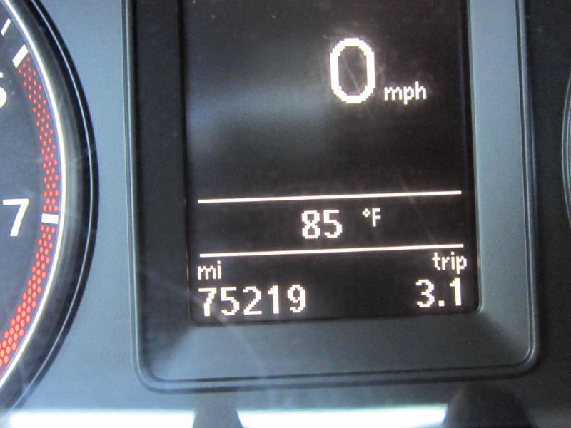 Used 2013 Volkswagen Eos Komfort FWD image 35