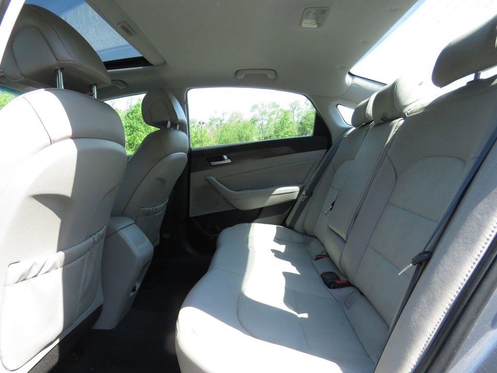 Used 2017 Hyundai Sonata Sport w/ Value Edition Package 02 FWD image 19