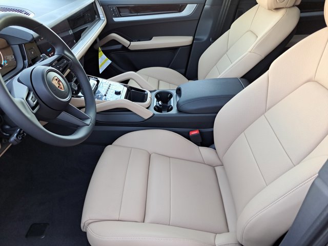 New 2026 Porsche Cayenne image 23