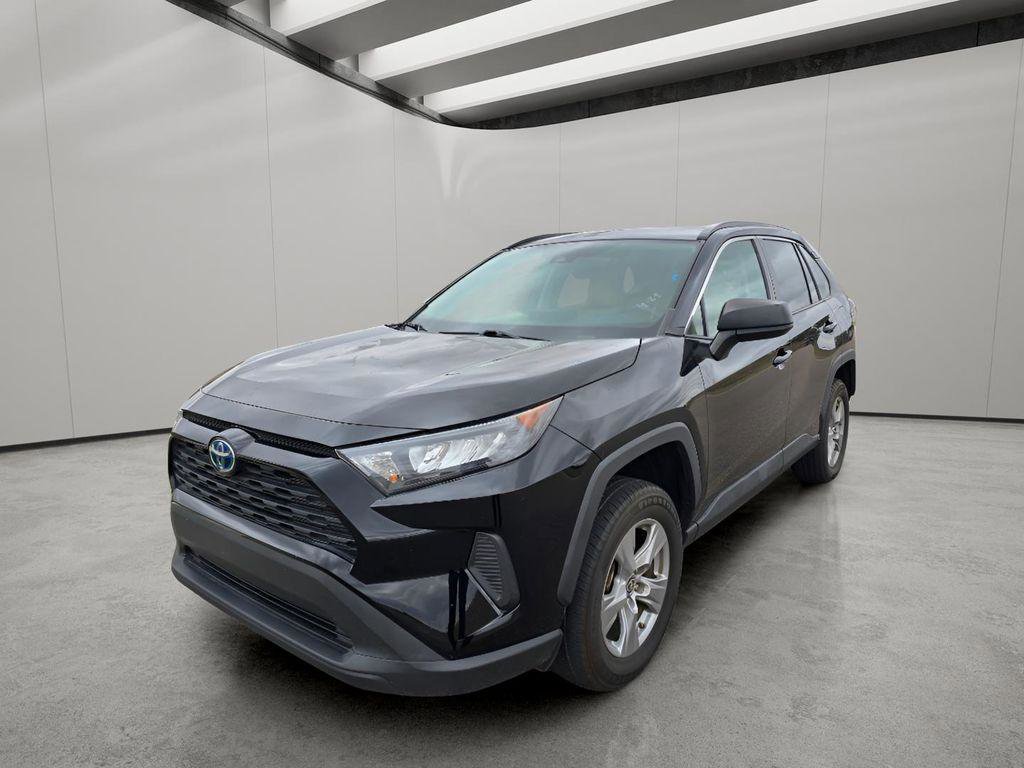 Used 2022 Toyota RAV4 LE AWD/4WD image 1
