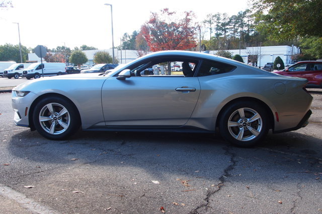 Certified 2024 Ford Mustang Coupe image 4